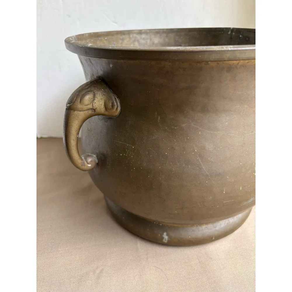 Vintage Jardiniere Hammered Brass Planter w Elephant Head Handles 9